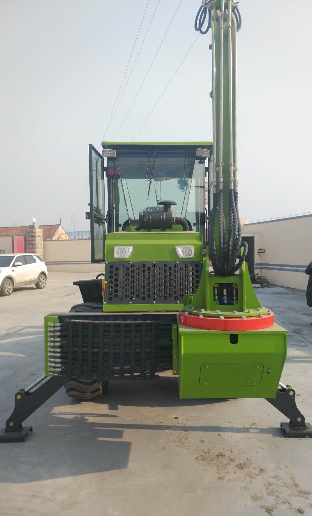 42-40裝載機(jī)挖掘機(jī)一體兩頭忙