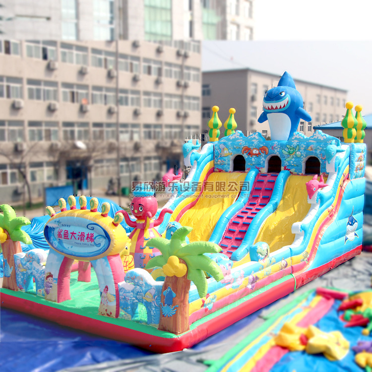 戶外大型充氣攀巖墻兒童充氣蹦蹦床室內(nèi)外游樂(lè)設(shè)備城堡滑滑梯