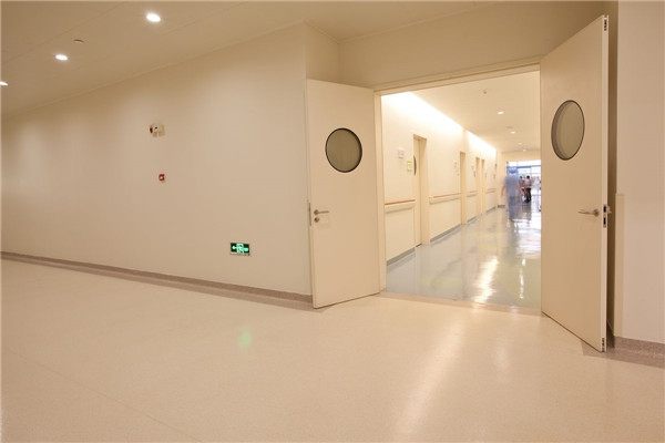 廣東開平臨塑醫(yī)院pvc塑膠地板  阿姆斯壯相似花色