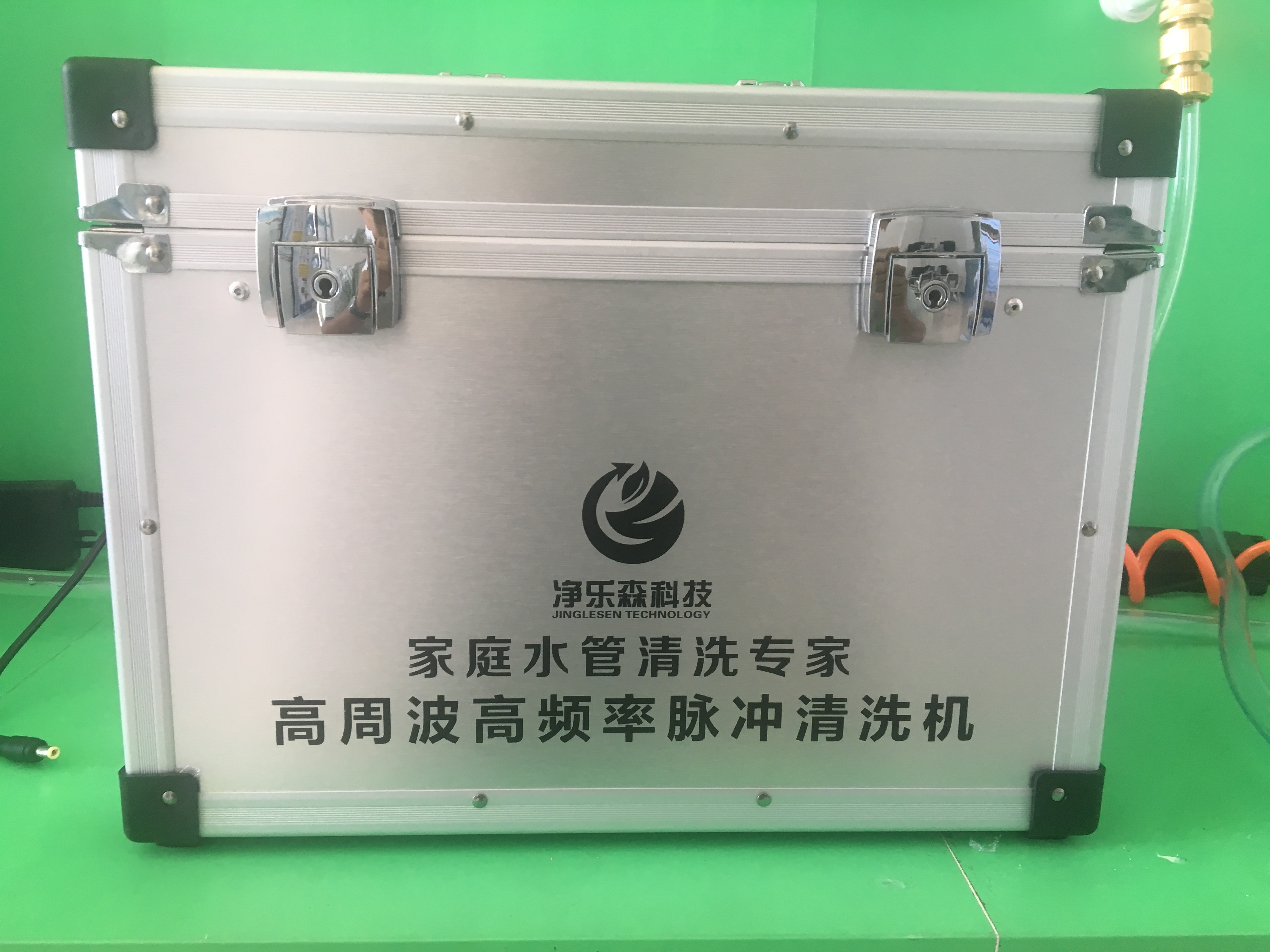 自來水水管清洗機(jī)生產(chǎn)廠家 凈樂森水管清洗機(jī)廠家直銷