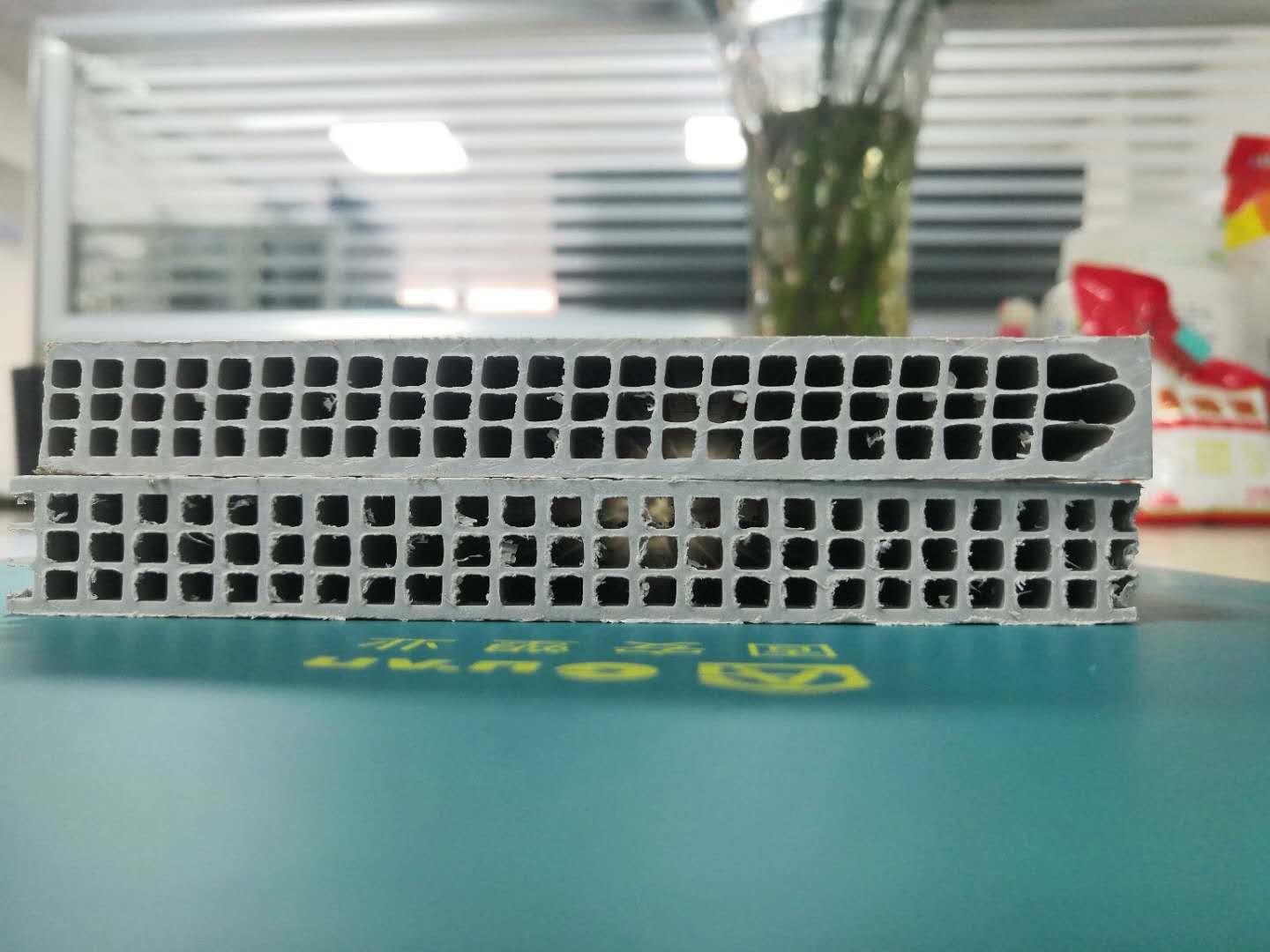 廠家供應(yīng)建筑塑膠模板 陜西固安科技廠家供應(yīng)建筑塑膠模板