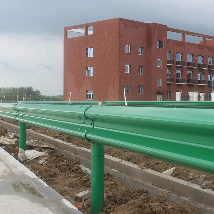 廣西鄉(xiāng)村公路波紋護(hù)欄板高速防撞護(hù)欄波形梁鋼護(hù)欄