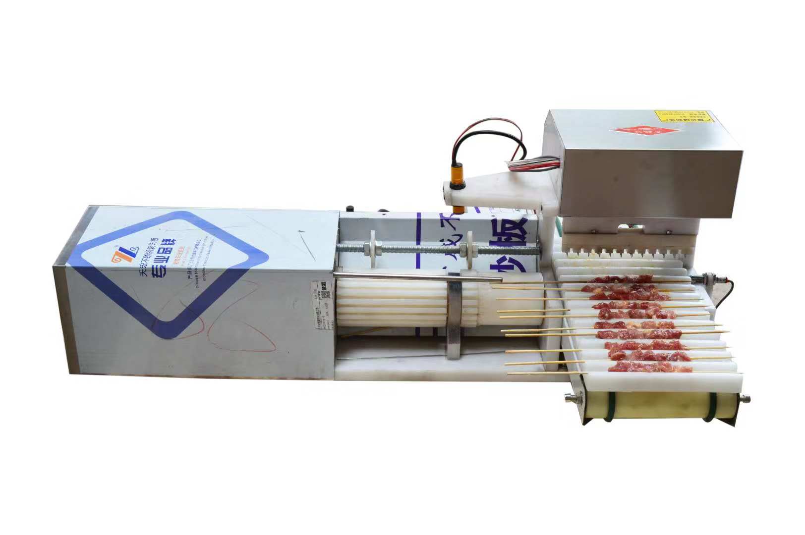 內(nèi)蒙全自動多功能自動穿羊肉串機 內(nèi)蒙全自動多功能自動穿羊肉串機產(chǎn)