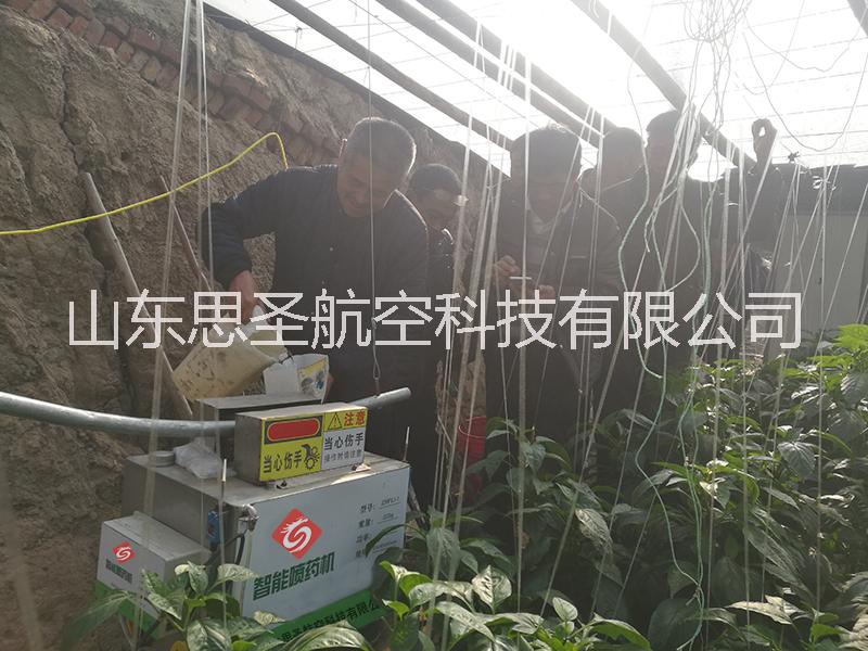 大棚打藥機(jī)智能霧化機(jī) 大棚噴藥機(jī)打藥機(jī) 全自動(dòng)智能霧化 大棚噴藥機(jī)打藥機(jī) 自動(dòng)打藥機(jī)