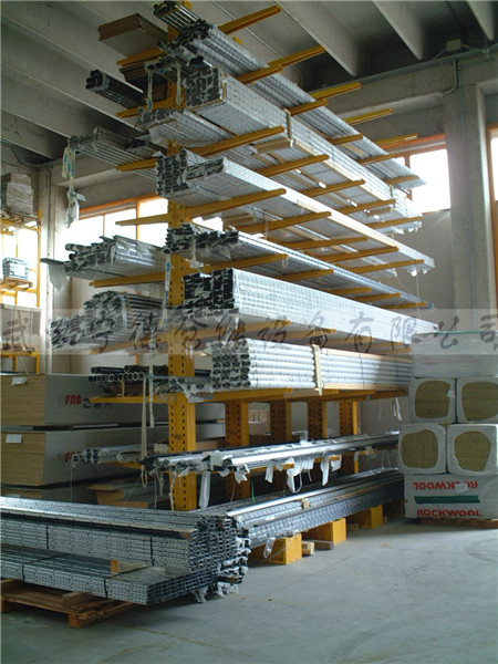 供應(yīng)武漢青山漢陽懸臂式貨架 武漢懸臂式貨架