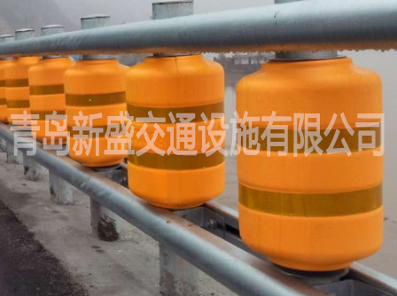 道路抗沖擊防撞廠家直銷 公路旋轉(zhuǎn)桶 青島新盛