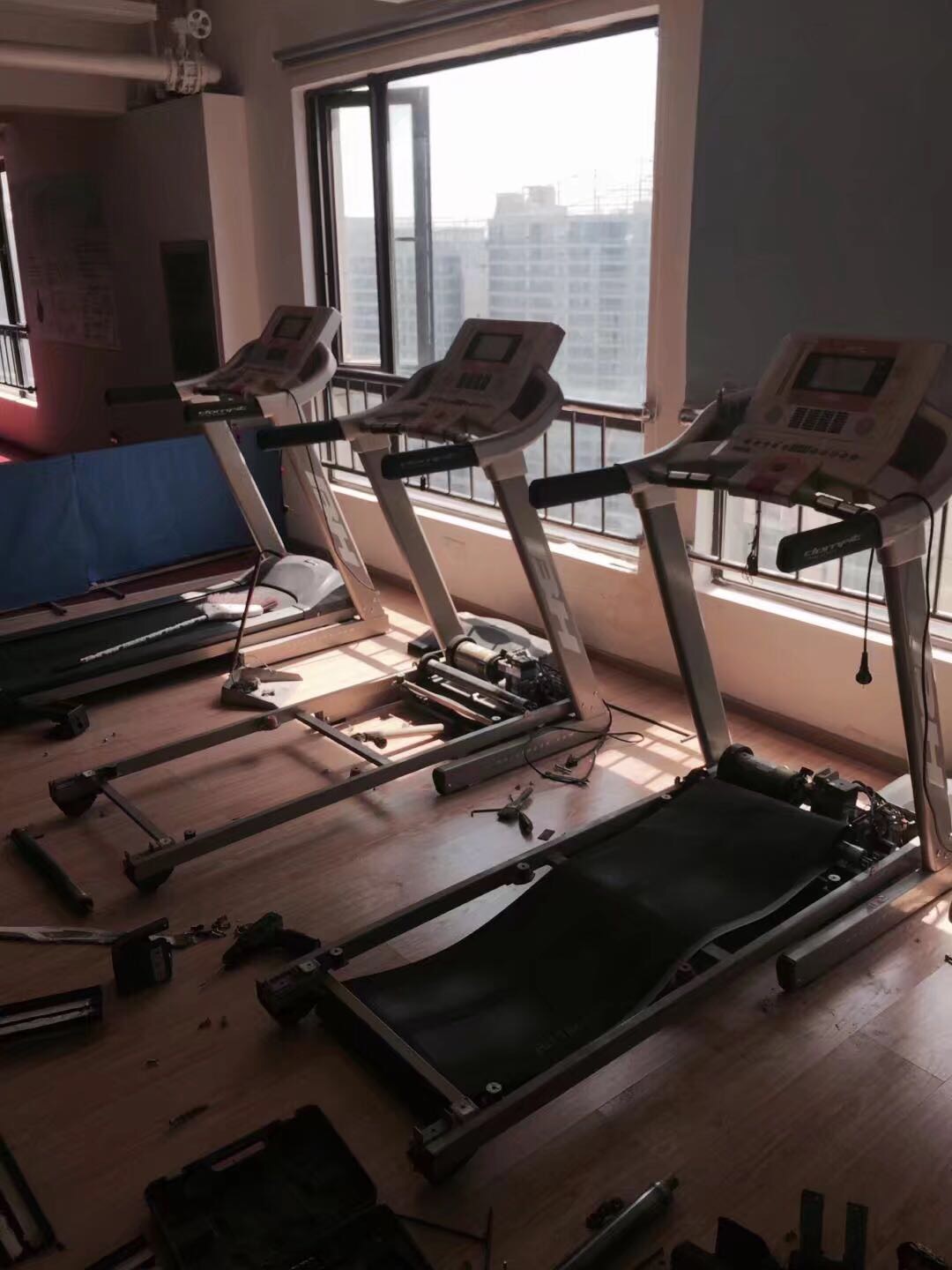 武漢單位BH跑步機(jī)更換原廠配件｜跑步機(jī)保養(yǎng)維修