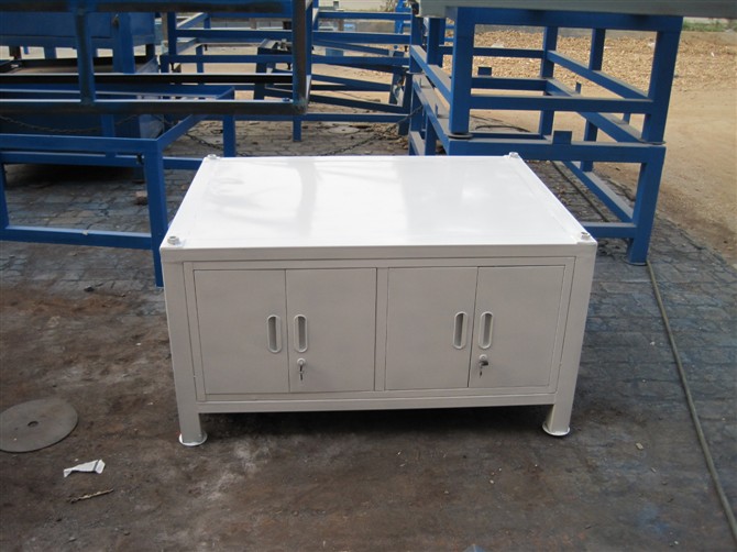 A3鋼鉗工工作臺(tái)工作桌生產(chǎn)商 學(xué)校*實(shí)訓(xùn)平臺(tái) 供應(yīng)A3鋼鉗工工作臺(tái)工作桌