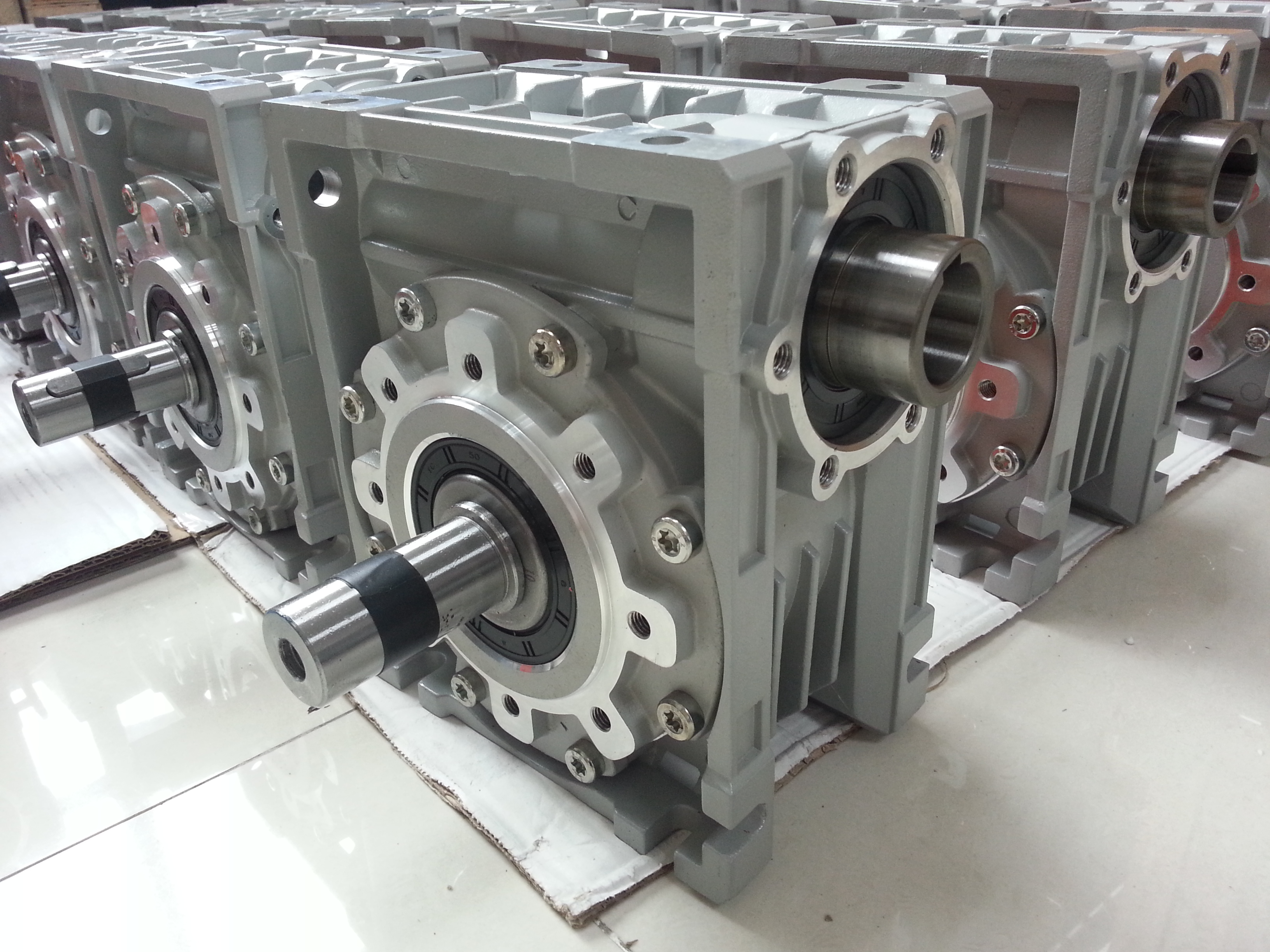 蝸輪蝸桿減速機CM110