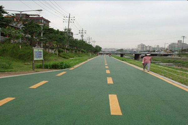 黑舊瀝青改色材料，彩色瀝青路面鋪裝，廠家直銷，全國供應，六廠發(fā)貨