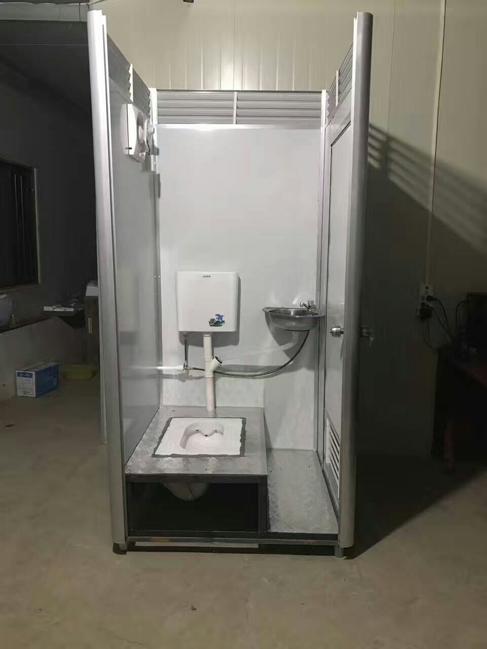 南京移動廁所出租免水打包移動廁所