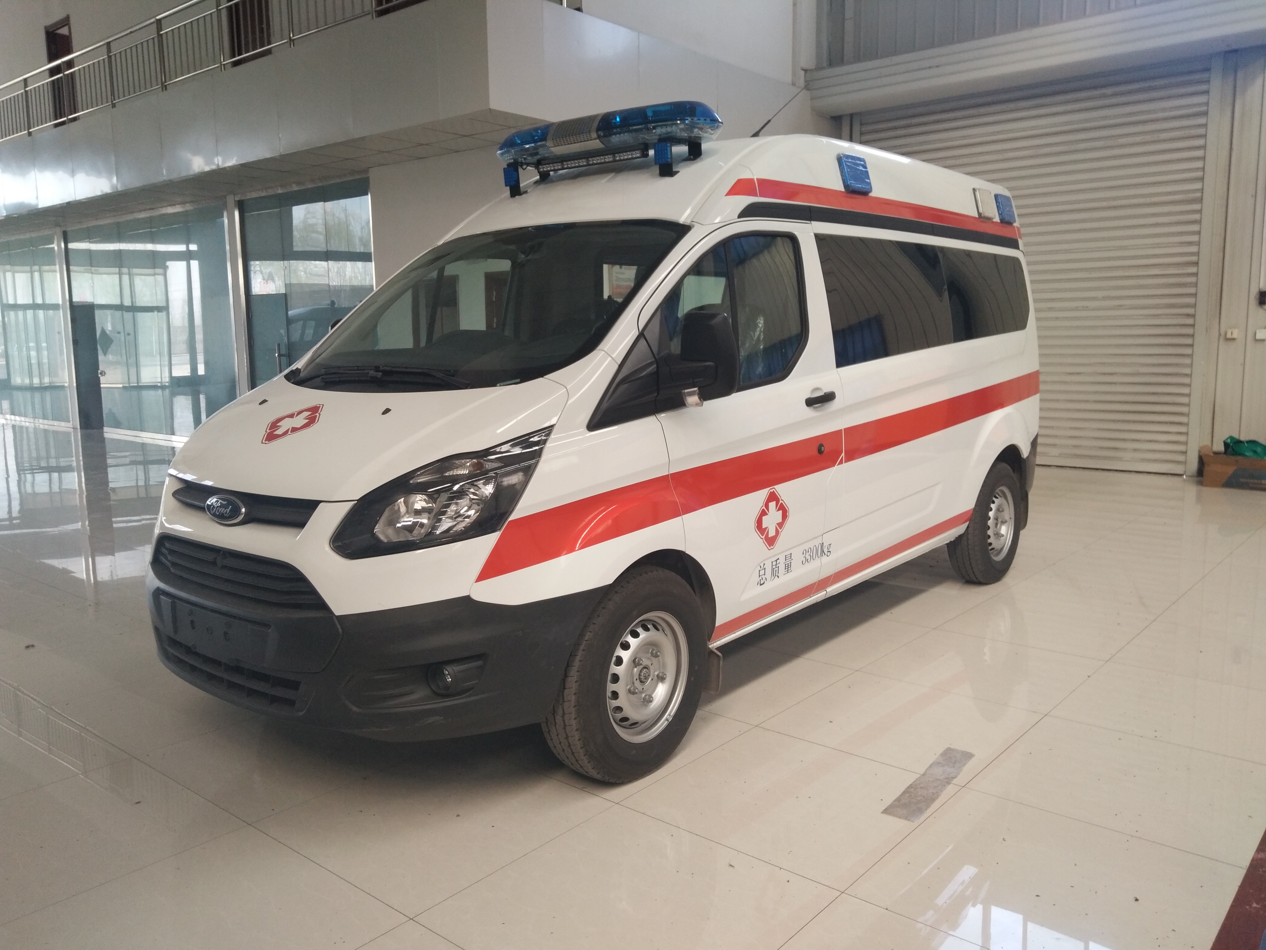 江鈴新全順V362中軸救護(hù)車