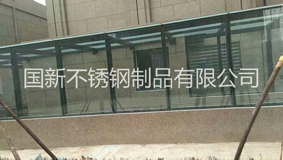 雨棚
