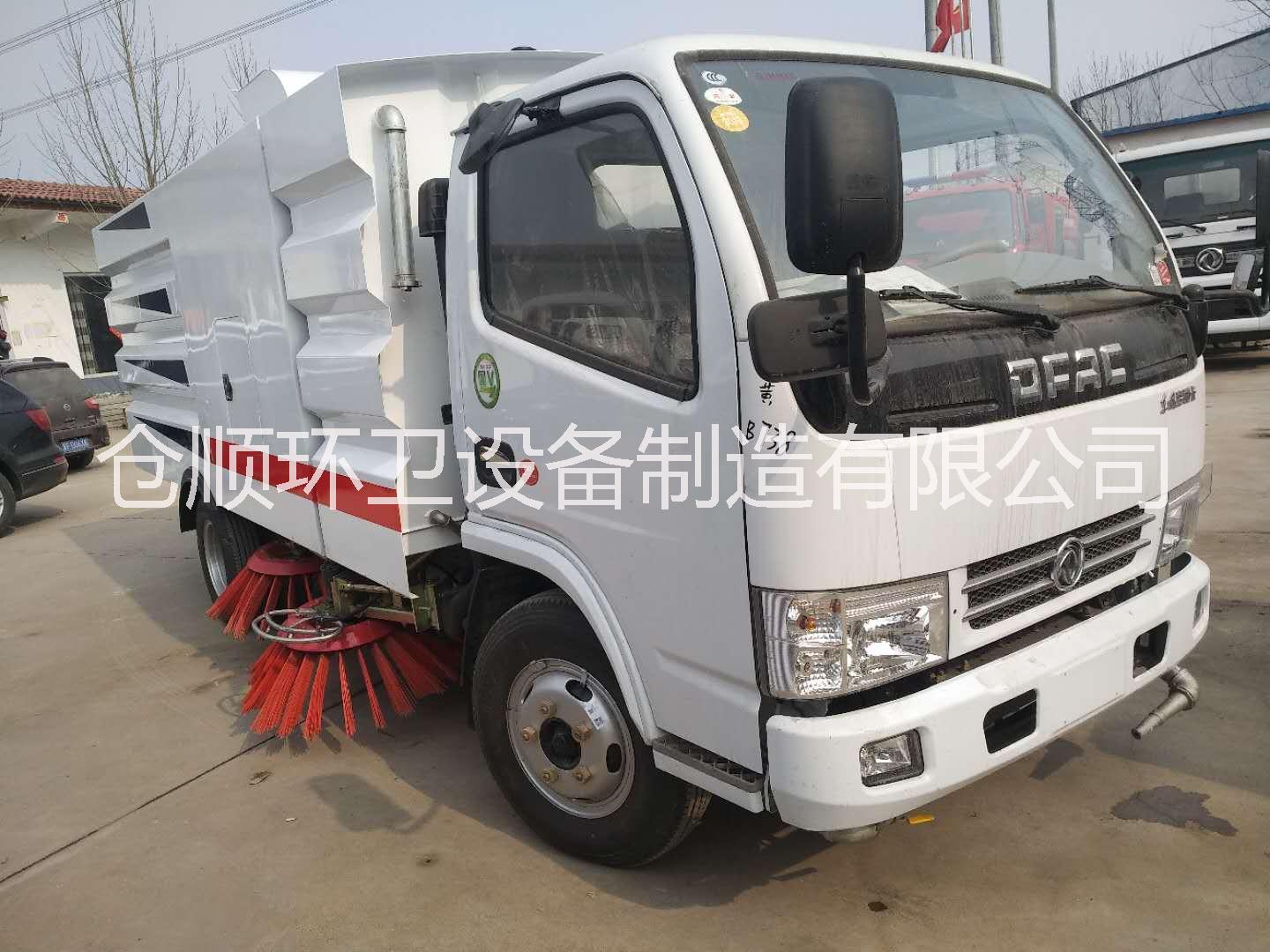 東風(fēng)多利卡路面清掃車