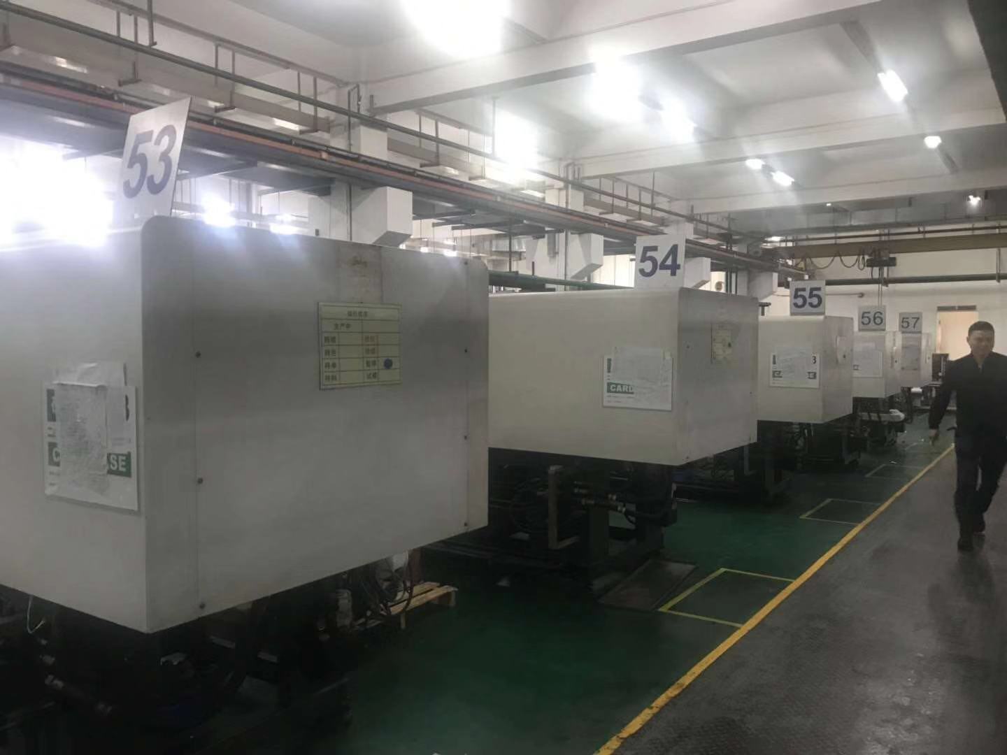 海天注塑機出售60-320噸出售，型號齊全，剛拉回倉庫，需要加機的老板過來選購