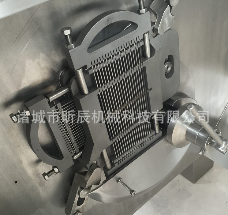 廠家直銷多功能凍肉切丁機，大型凍肉切丁機，豬喉骨凍肉切丁機 豬喉骨凍肉切丁機多功能凍肉切丁機