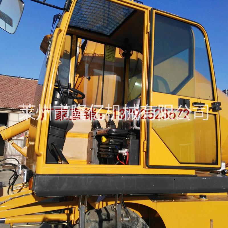 魯樽小型水泥混凝土攪拌車