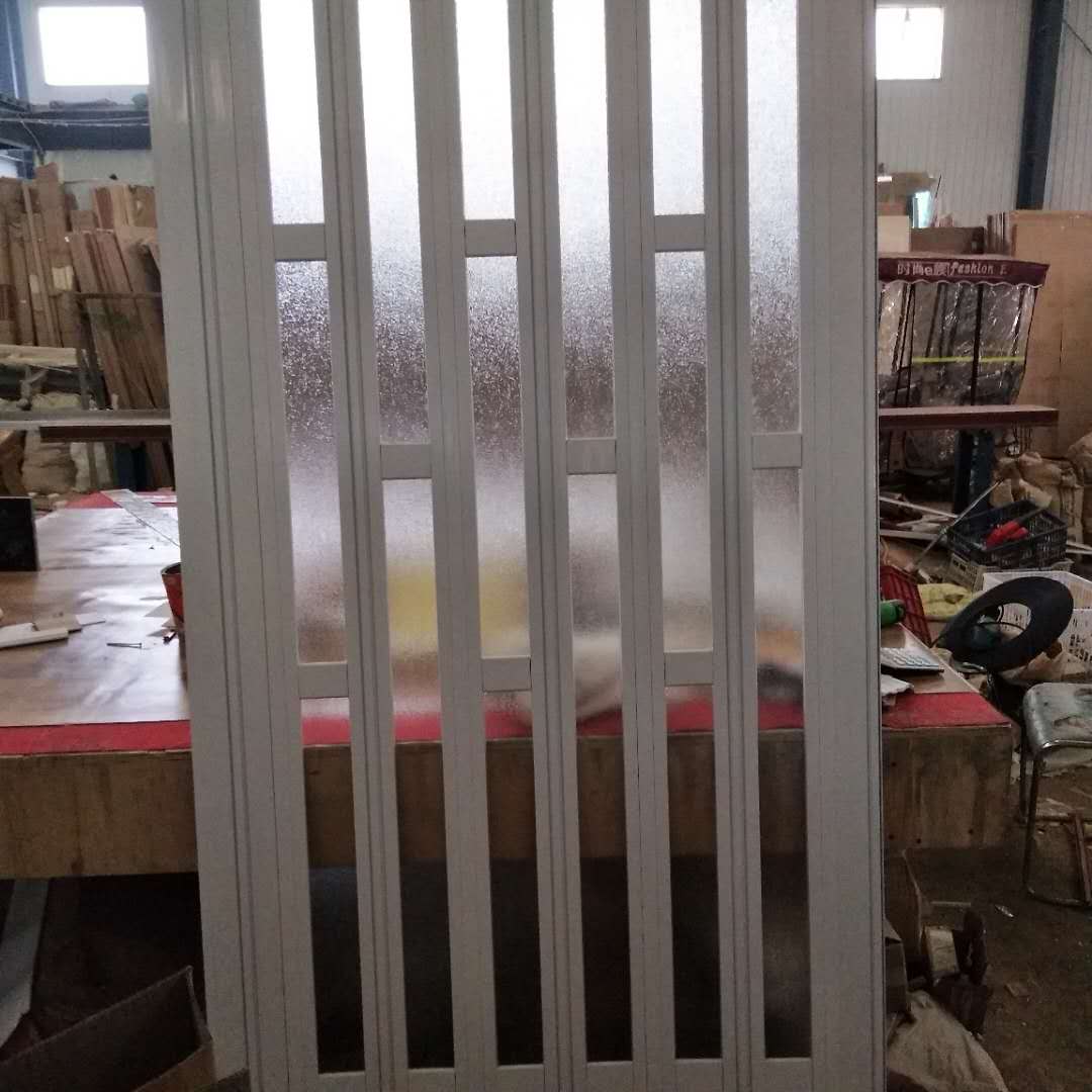 廠家直銷折疊門(mén) 實(shí)木門(mén)自動(dòng)門(mén) 安全可靠 折疊門(mén)批發(fā) 轉(zhuǎn)折門(mén) 安裝維修