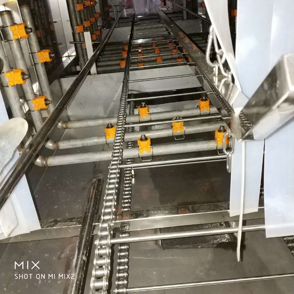 周轉箱去污去雜清洗機 周轉筐清洗機 自動清洗消毒設備廠家定做 周轉筐清洗線洗筐機
