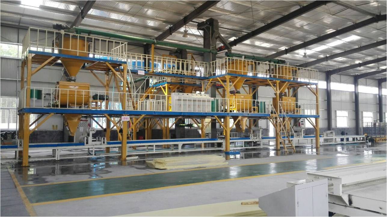 外墻用免拆復合保溫外模板設(shè)備