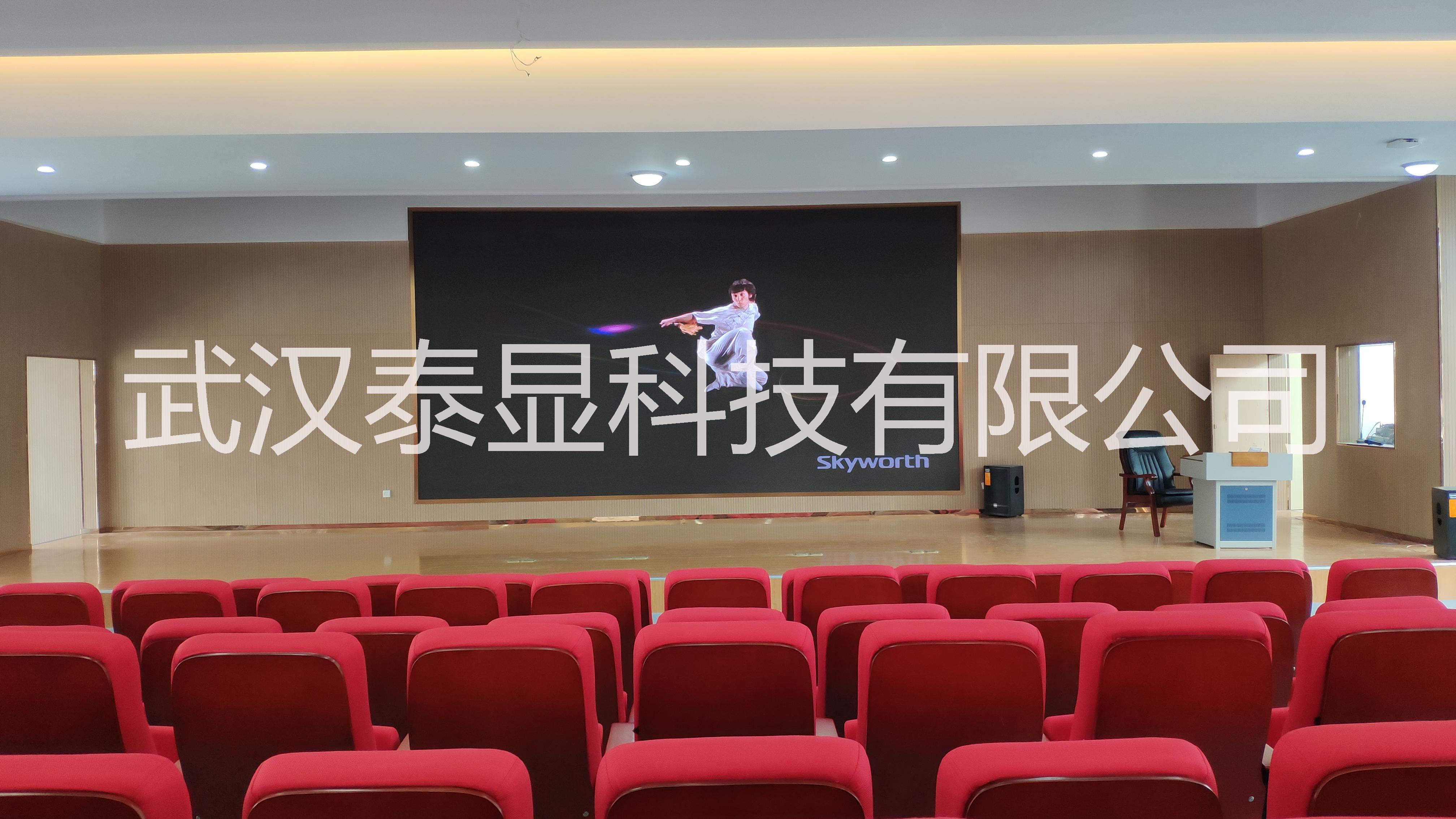燈桿屏—雙面LED顯示屏
