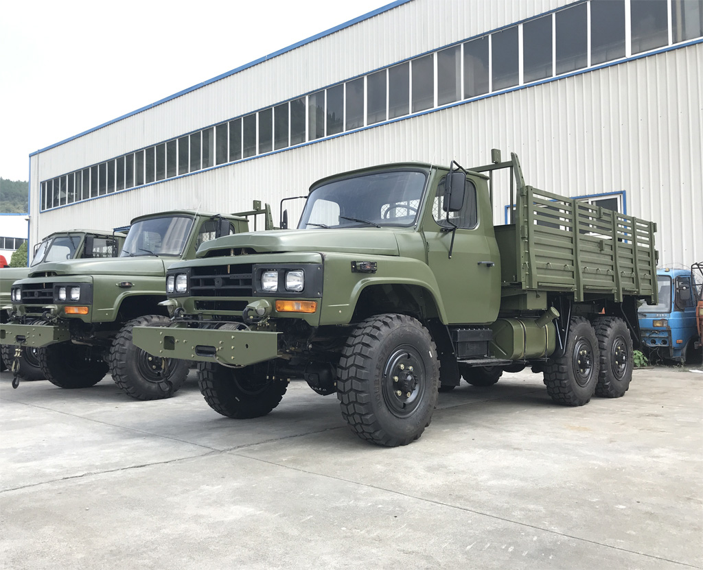 六驅(qū)越野運(yùn)兵車(chē)尖頭EQ2082E