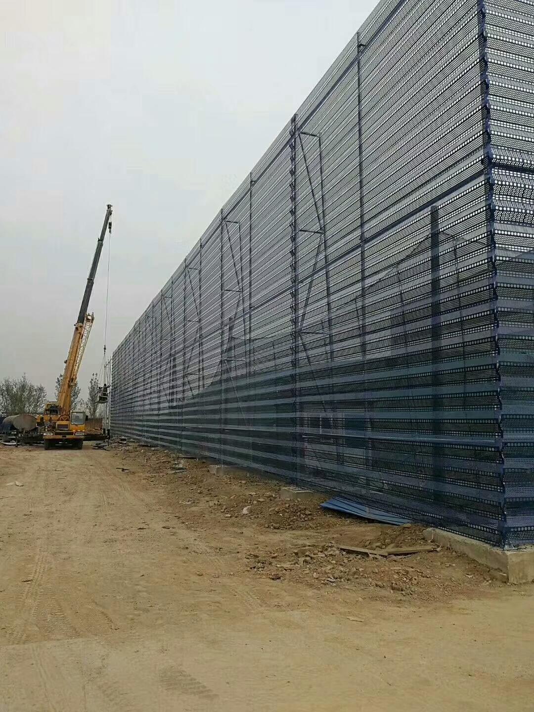 煤場抑塵墻.沙場防風(fēng)抑塵網(wǎng)13292269007