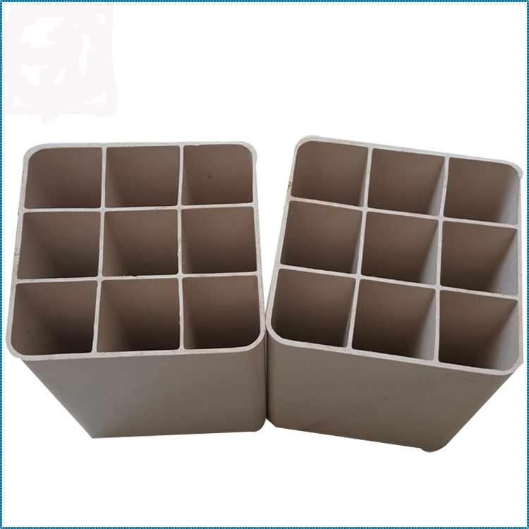 現(xiàn)貨供應(yīng) 廠家直銷 九孔格柵管 PVC柵格式方孔管 多孔柵格管