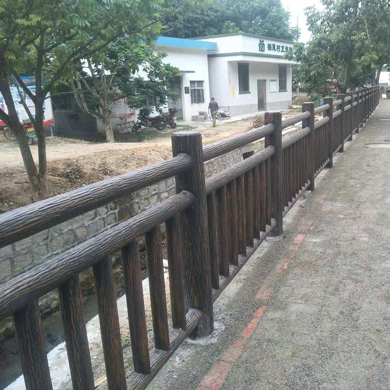 恒森景觀道路仿樹(shù)皮欄桿 38 江西水泥護(hù)欄專(zhuān)業(yè)生產(chǎn) 橋梁防護(hù)欄安裝