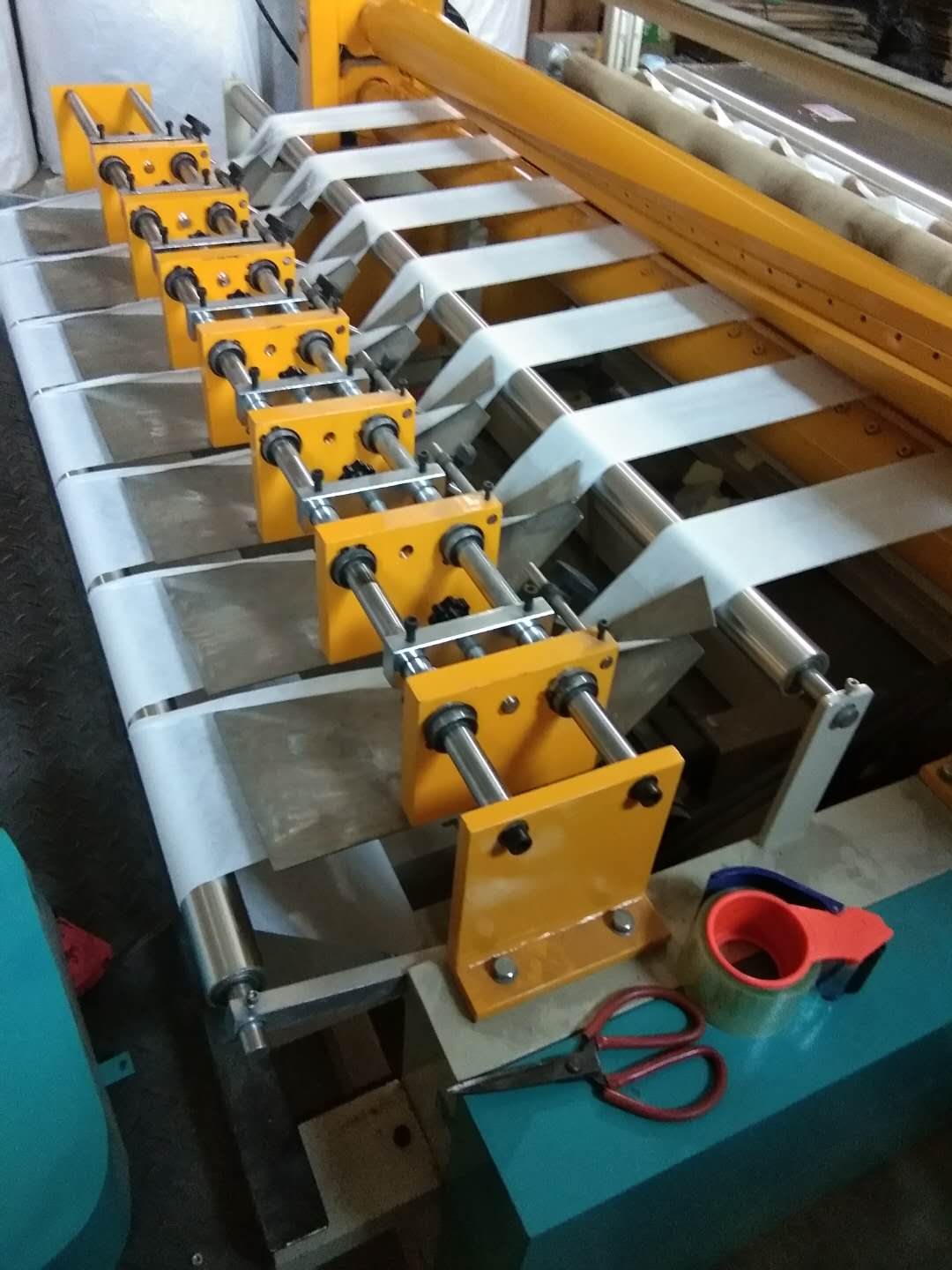 雙馳機(jī)械SC-DR新型全自動(dòng)7道柔巾卷機(jī)一次性擦頭巾機(jī)無紡布棉柔巾機(jī)