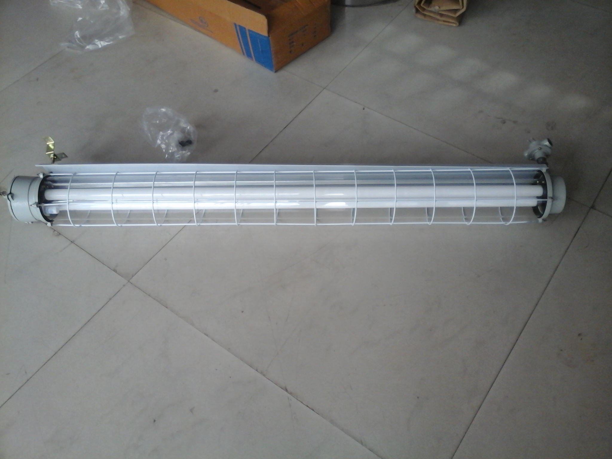 DYD煉油廠防爆日光燈，防爆熒光燈