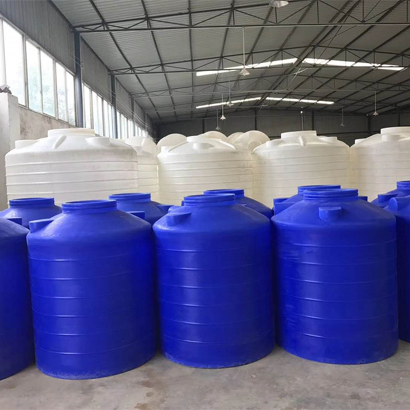 東工廠批發(fā)食品級一噸1.5噸塑料桶站式水塔減水劑存放儲水罐加厚水箱