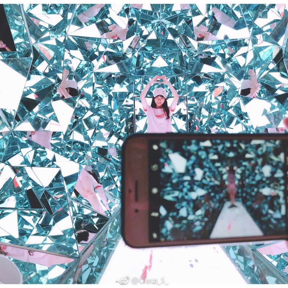 區(qū)別萬花筒的《鉆界》拍照更加酷炫