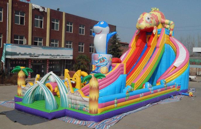 充氣城堡水滑梯多少錢