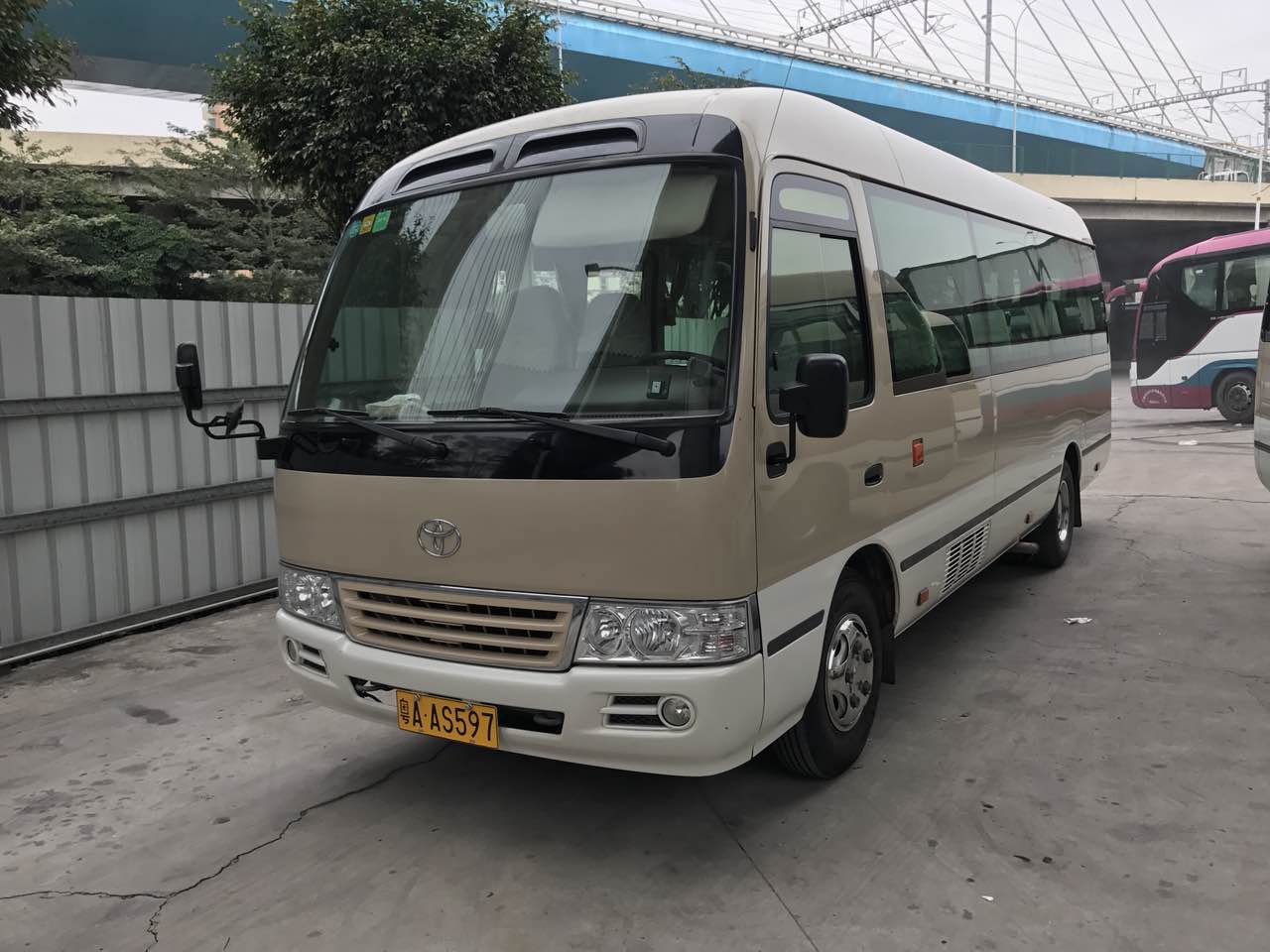 順璐汽車 順璐汽車豐田考斯特出租