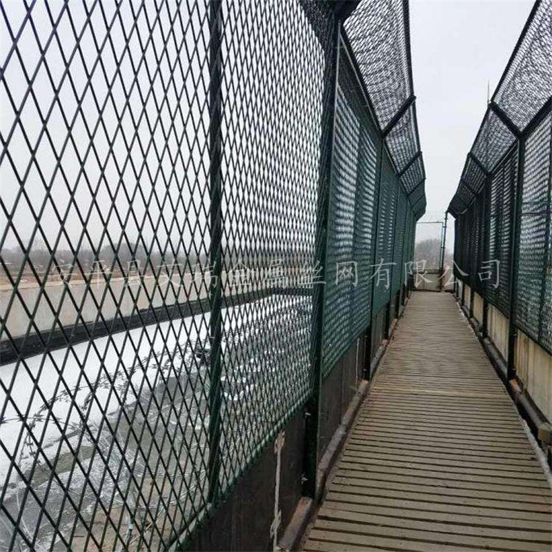 監(jiān)獄擴(kuò)建工程隔離網(wǎng)、監(jiān)獄監(jiān)管區(qū)隔離網(wǎng)、監(jiān)獄巡邏道防爬隔離網(wǎng)