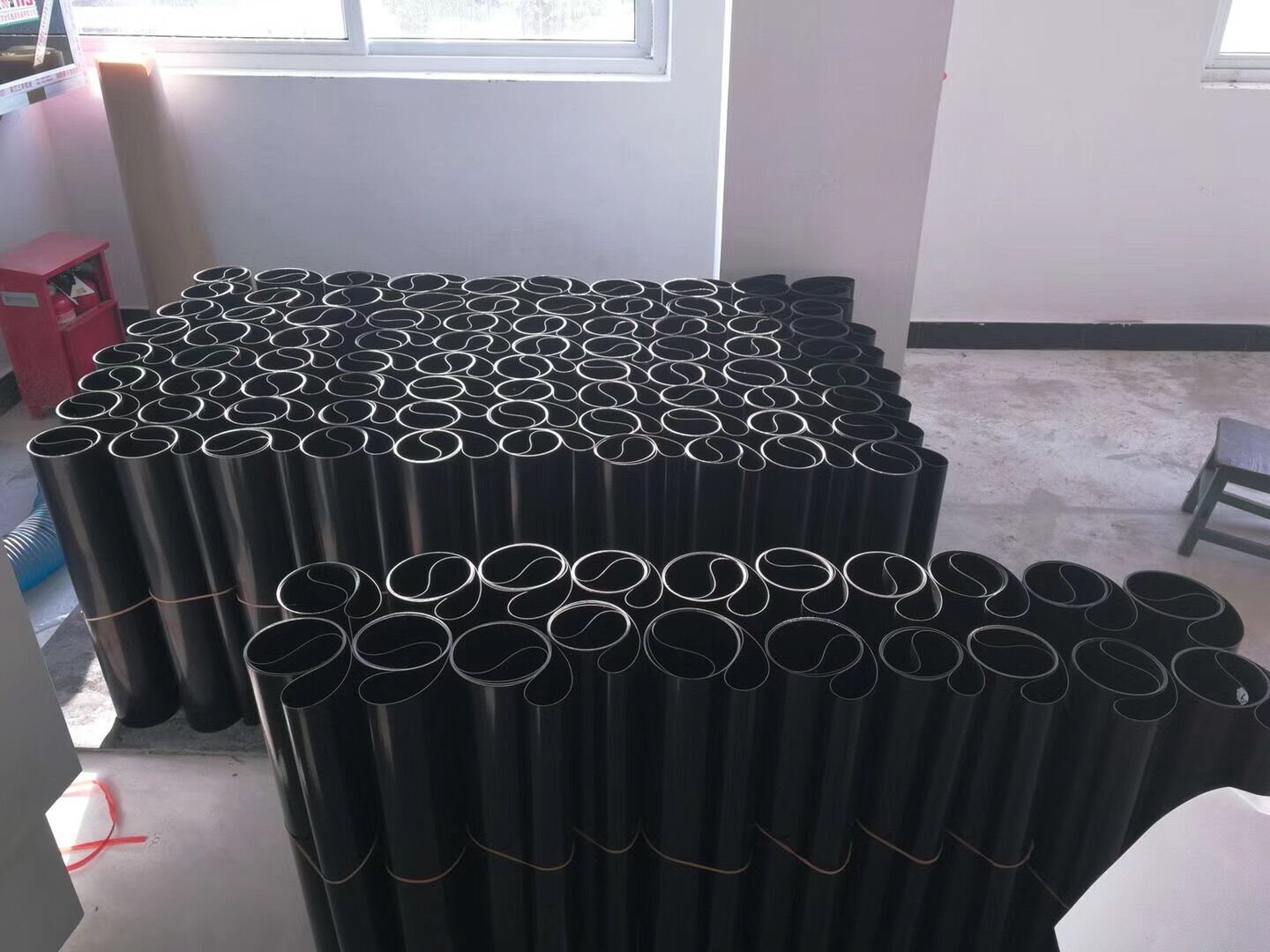 廠家直銷 粘合機(jī)輸送帶 皮帶 普通有縫粘合機(jī)帶 雙層復(fù)合粘合機(jī)帶 鐵氟龍無接縫粘合機(jī)帶