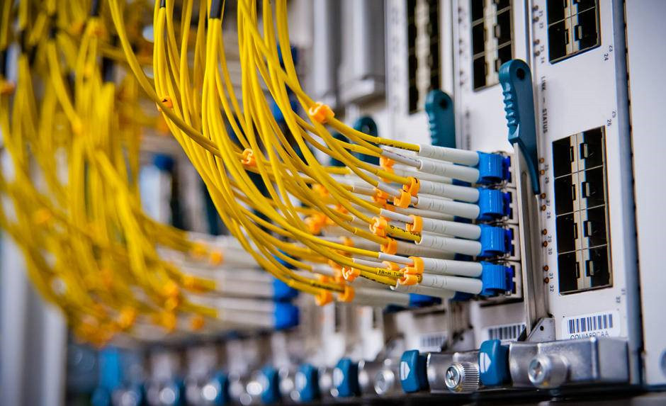 東莞別墅網(wǎng)絡布線,塘廈鳳崗鎮(zhèn)攝像頭安裝,清溪黃江光纖光纖布線施工