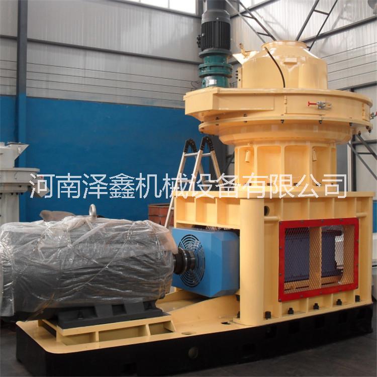 生物質(zhì)顆粒機(jī) 秸稈顆粒機(jī) 家用小型顆粒飼料機(jī) 燃料顆粒機(jī)