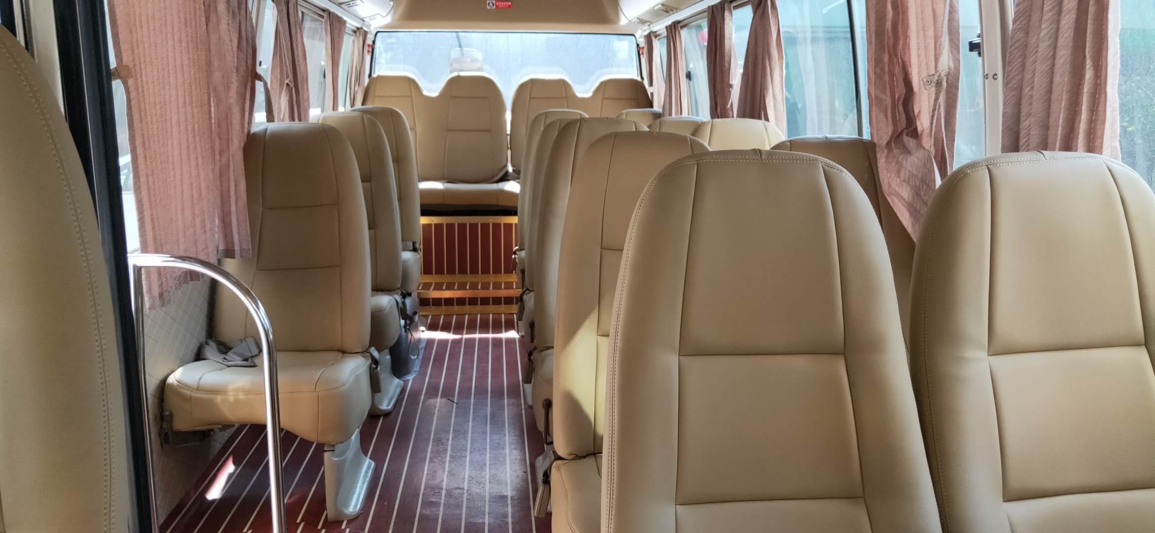 面包車出租  珠海面包車出租批發(fā)  香洲面包車出租供應  斗門面包車出租直銷 金灣面包車出租電話