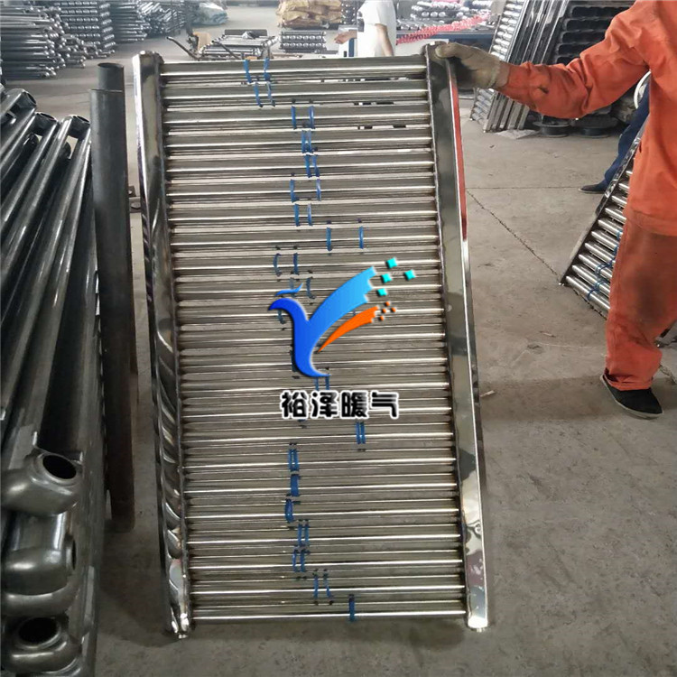 裕澤供應不銹鋼暖氣片家用壁掛式水暖器材