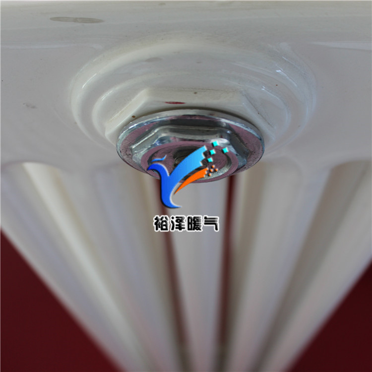 工業(yè)車間蒸汽采暖散熱器鋼七柱暖氣片防腐抗腐蝕