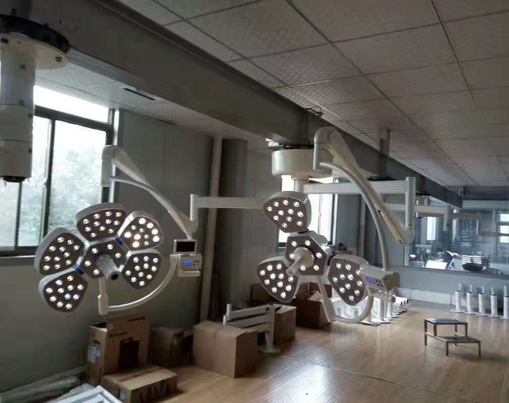 花瓣式手術無影燈 LED手術燈 手術無影燈 吊式雙頭手術燈 冷光源手術燈