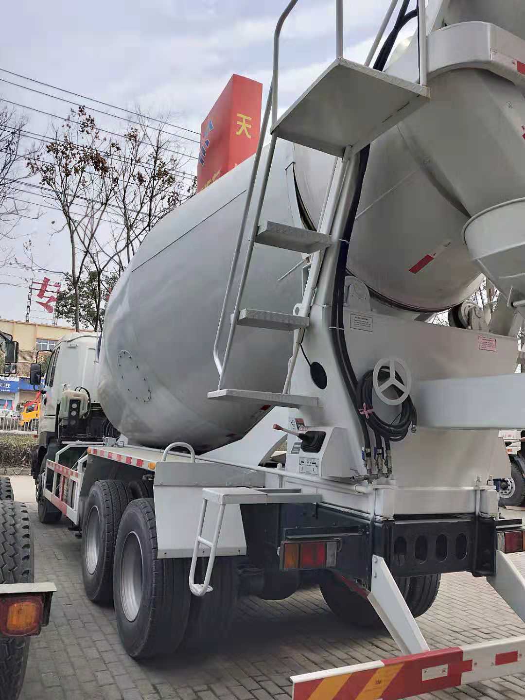 庫存12方五十鈴攪拌車*處理