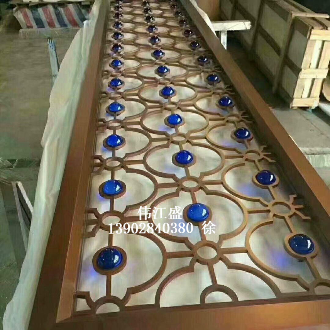 玫瑰金屏風(fēng)隔斷-不銹鋼屏風(fēng)隔斷定 偉江盛玫瑰金屏風(fēng)隔斷-定制廠家