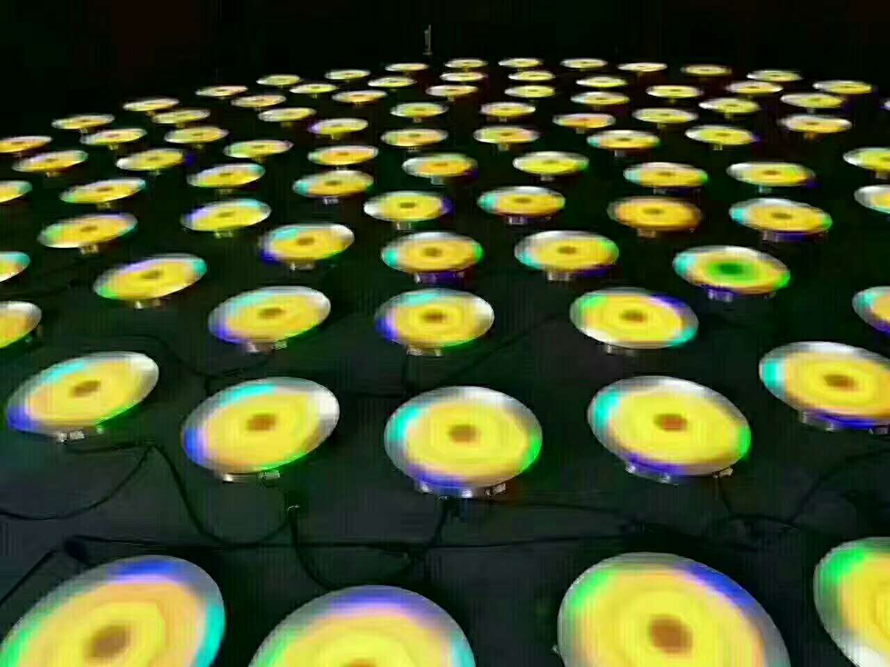 全國大型供應(yīng)租賃銷售彩色跑廠家