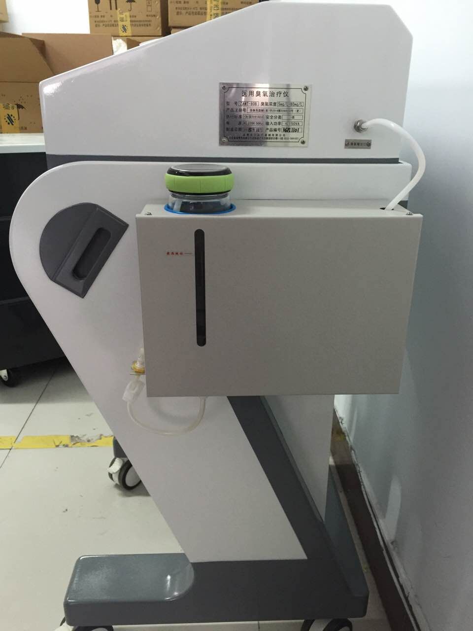 多功能醫(yī)用三類臭氧機(jī)可做臭氧水