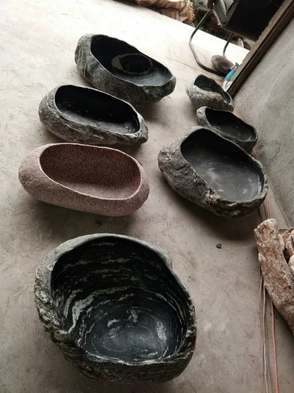 鵝卵石魚缸花盆廠家直銷，優(yōu)質(zhì)供應(yīng)商，批發(fā)