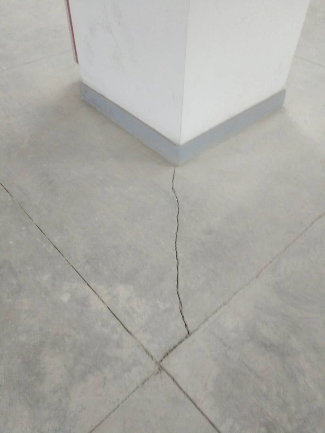 工程師AB-5灌漿樹脂，地面空鼓