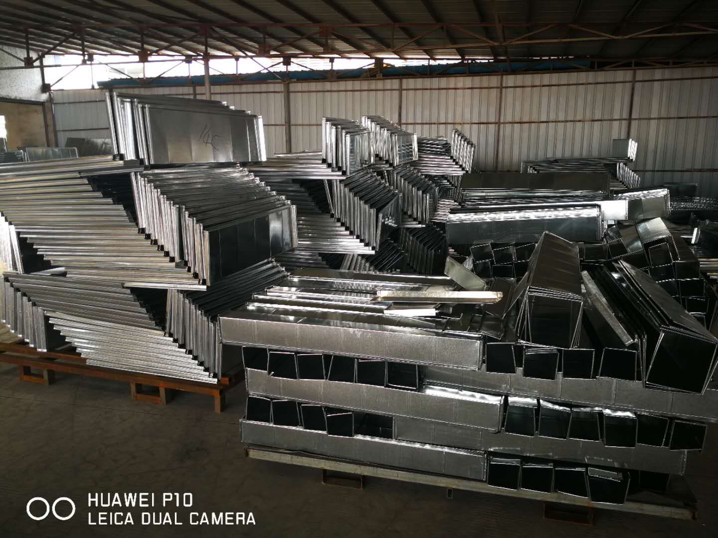 廣州番禺機(jī)制風(fēng)管加工   廣州番禺機(jī)制風(fēng)管廠家